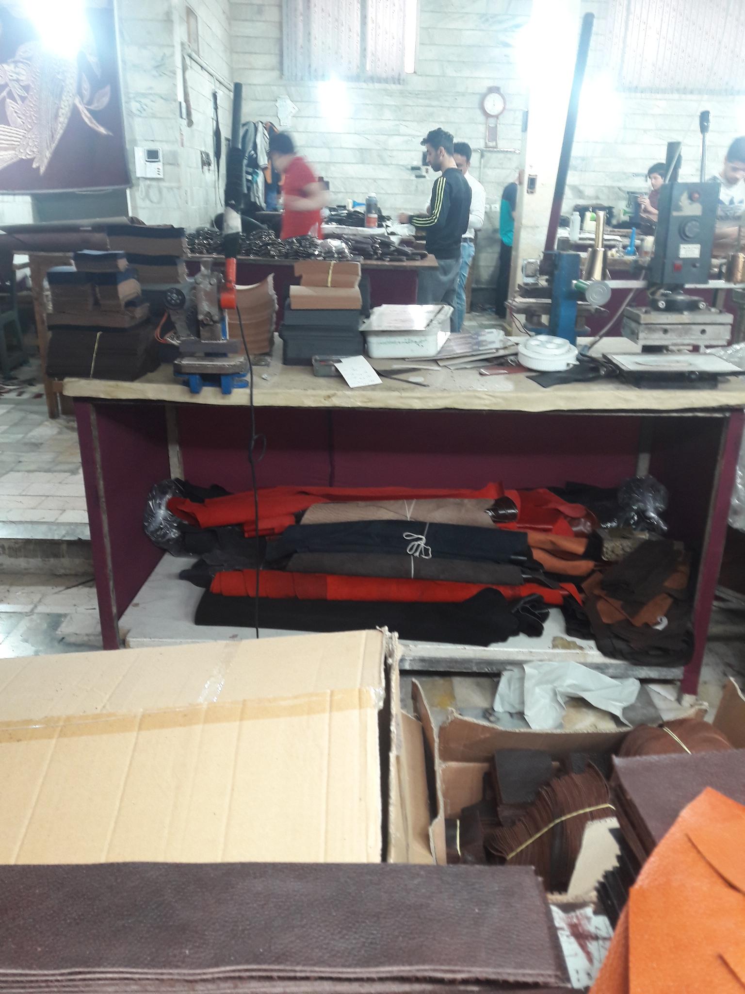 عکس فروشگاه چرم کیش