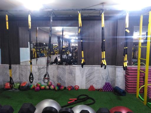 عکس باشگاه ورزشی اول مرد