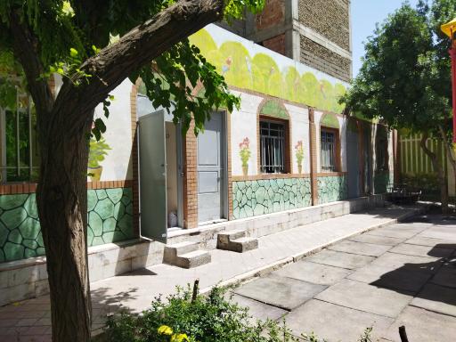 عکس دفتر مدیریت بوستان لاله