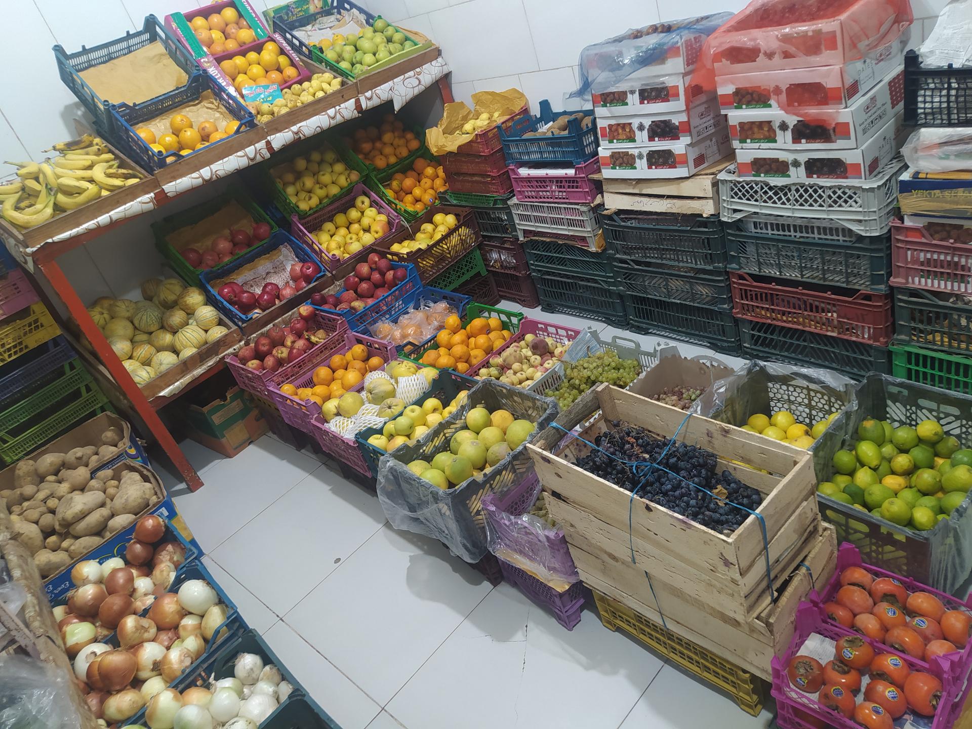 عکس میوه فروشی هرمز