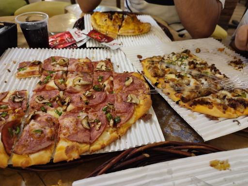 عکس پیتزا پوپو