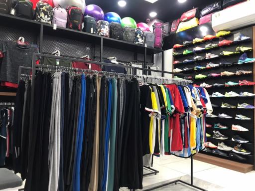 عکس فروشگاه ورزشی یوفا