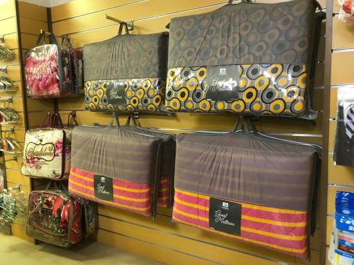 عکس فروشگاه خانه و کاشانه 