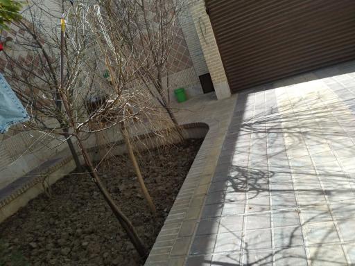 عکس عمارت آقاجون و عزیز