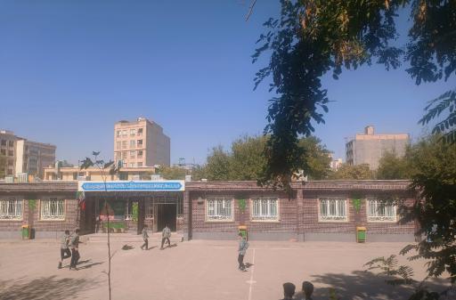 عکس دبیرستان باقریه (متوسطه اول)