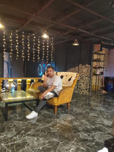 عکس کافه بیلیونرز 