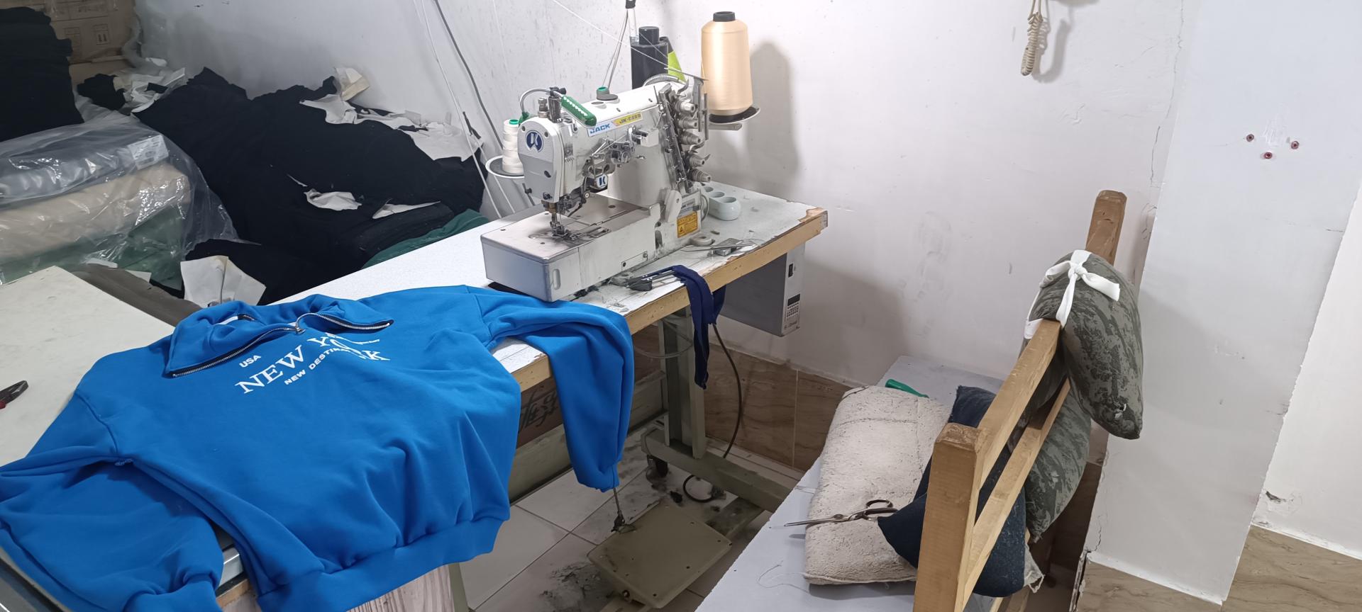 عکس گارگاه تولید پوشاک مهتاب