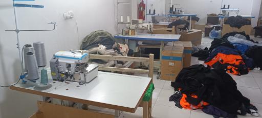 عکس گارگاه تولید پوشاک مهتاب