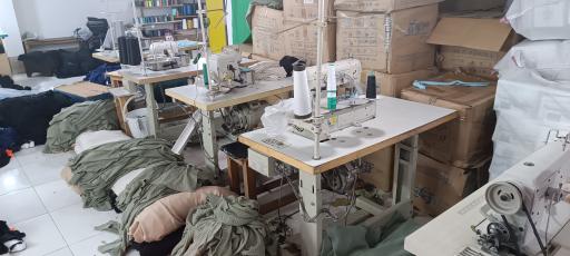 عکس گارگاه تولید پوشاک مهتاب