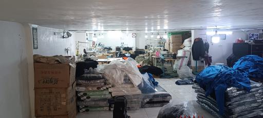 عکس گارگاه تولید پوشاک مهتاب