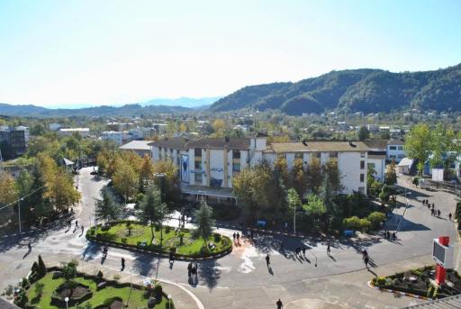 عکس دانشگاه آزاد اسلامی واحد لاهیجان