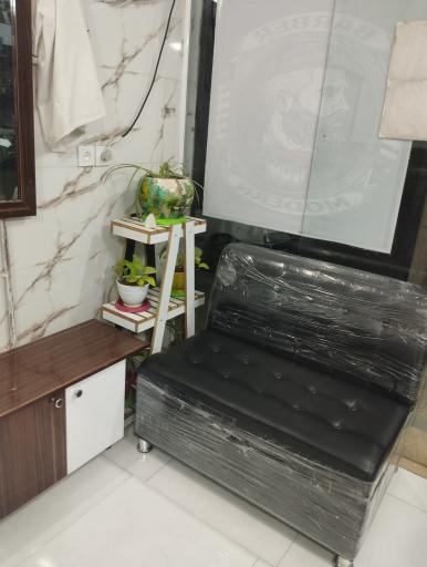 عکس آرایشگاه مردانه مدرن