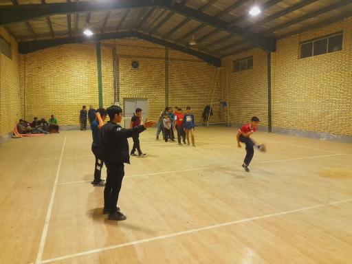 عکس سالن ورزشی خورزان