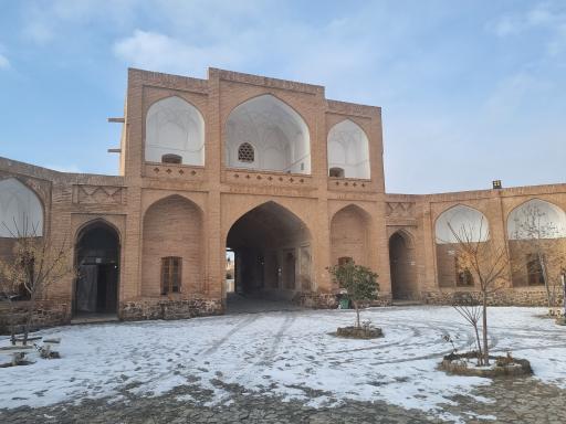 عکس کاروانسرای شاه عباسی امین آباد