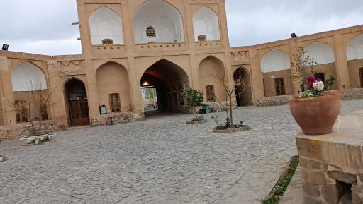 عکس کاروانسرای شاه عباسی امین آباد