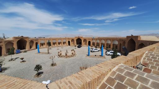 عکس کاروانسرای شاه عباسی امین آباد