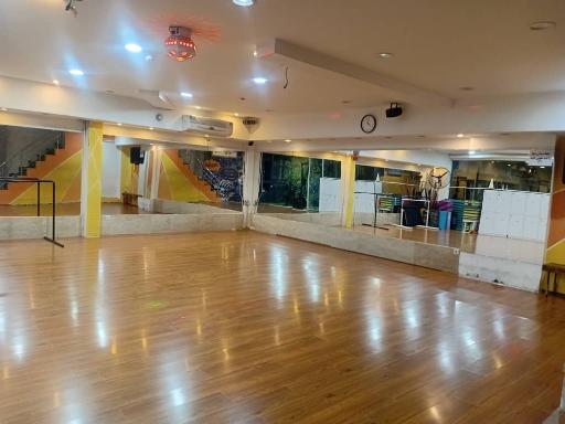 باشگاه ورزشی بانوان هور شعبه نارمک