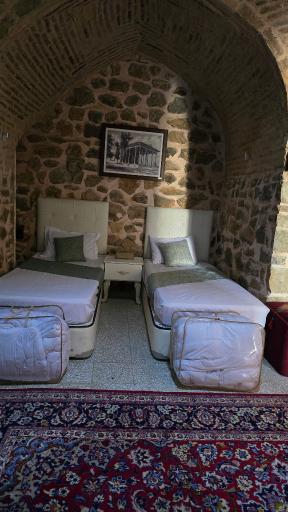 عکس کاروانسرای شاه عباسی امین آباد