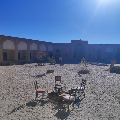 عکس کاروانسرای شاه عباسی امین آباد