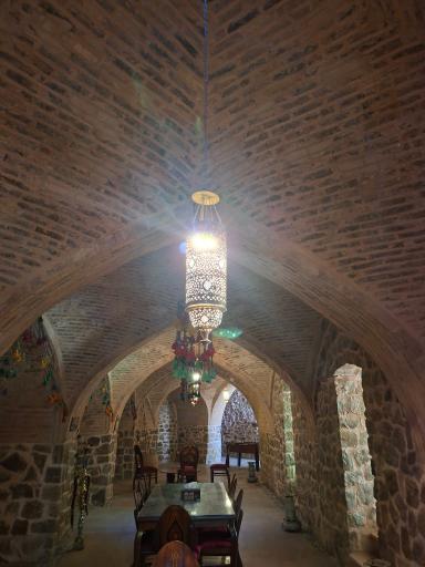 عکس کاروانسرای شاه عباسی امین آباد