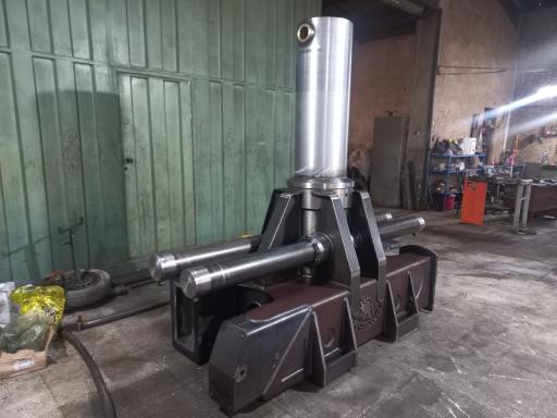 عکس تراشکاری سپاهان صنعت 