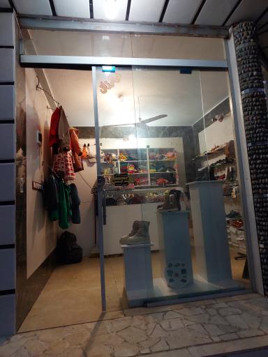 عکس فروشگاه سیسمونی حاتمی