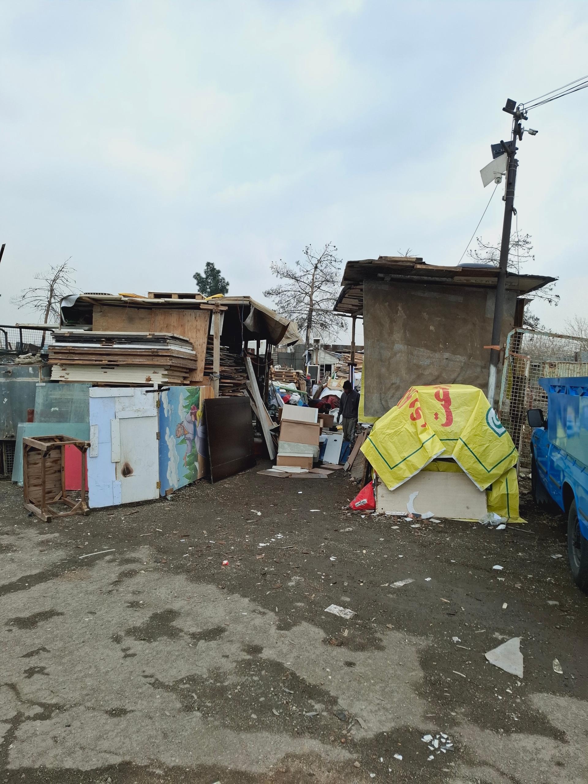 عکس چوب فیض آبادی