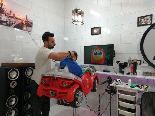 عکس آرایشگاه کودک رقص قیچی 