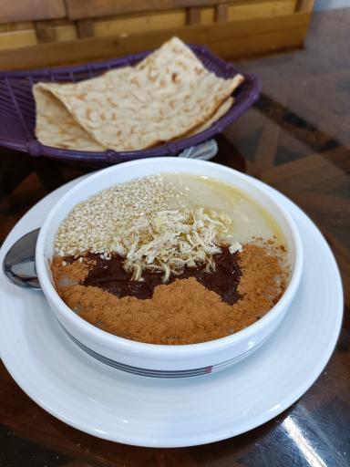 عکس آش و حلیم سرای غزال