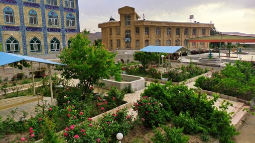 عکس مدرسه علمیه امام خمینی (ره) کوهسرخ