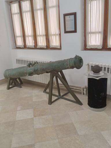 عکس موزه ایلخانی مراغه