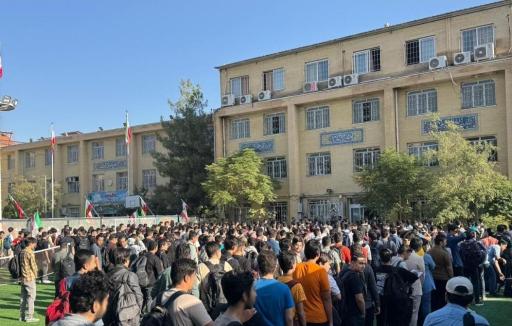 عکس دبیرستان بعثت دوره دوم