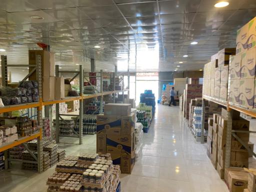 عکس پخش مواد غذایی حیرانی 