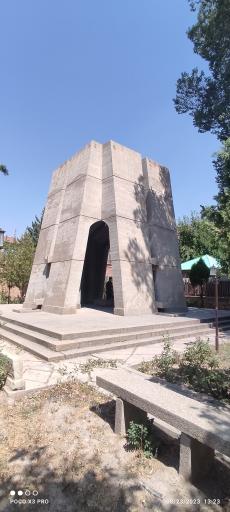 عکس موزه ایلخانی مراغه