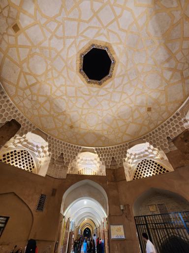 عکس بازار چارسوق شاهی