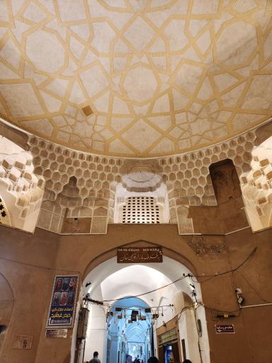 عکس بازار چارسوق شاهی