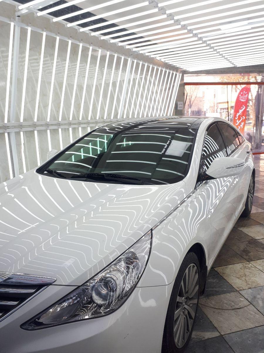 عکس تشخیص رنگ خودرو قصر