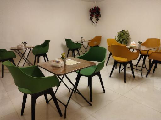 عکس کافه سیمرغ