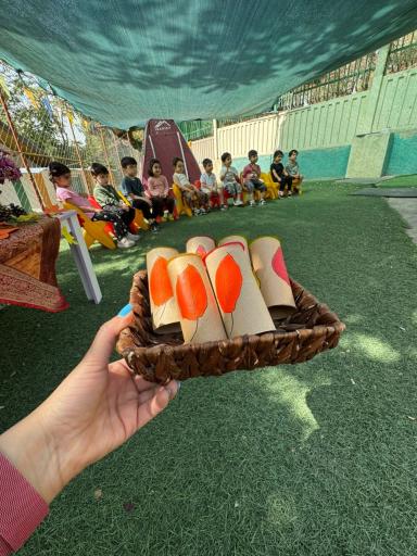 عکس مهد کودک چتر سفید