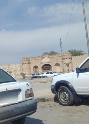 عکس قلعه ناصری ایرانشهر