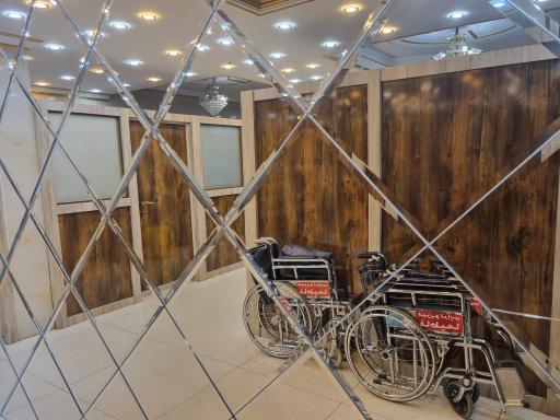 عکس فیزیوتراپی و آب درمانی فاطیما