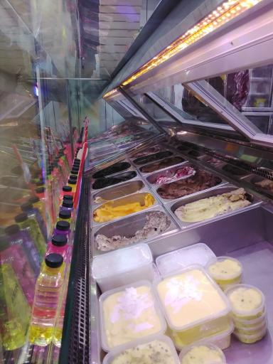 عکس کافه بستنی ونیز