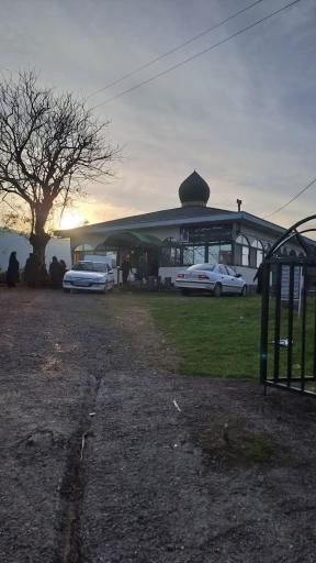 عکس بقعه سیده خانم بالا