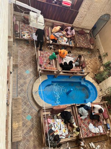 رستوران عمارت عقیق