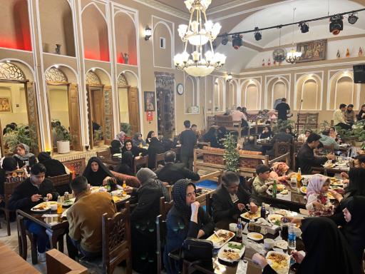 عکس رستوران عمارت عقیق