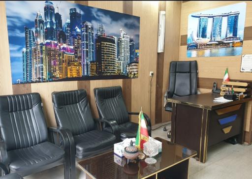 عکس مشاور املاک الماس