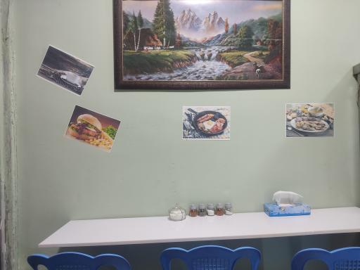 عکس صبحانه خوری و ساندویچ معرکه