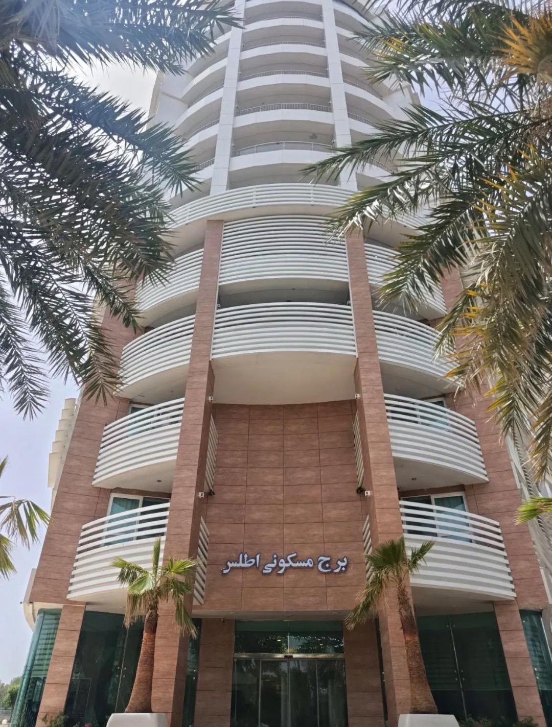 عکس برج مسکونی اطلس کیش