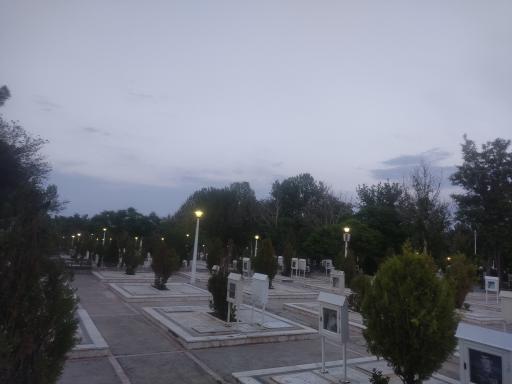 عکس قطعه شهدای مدافع حرم فاطمیون