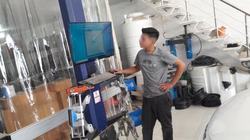 عکس تنظیم فرمان کامپیوتری و تعویض روغنی فرازمند